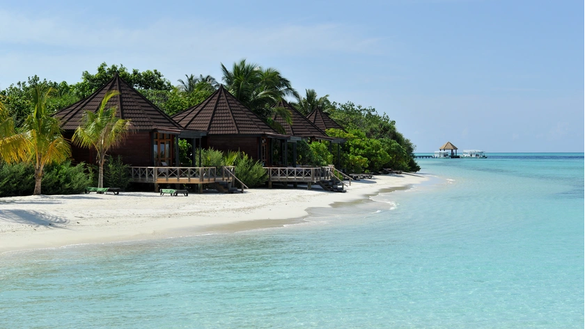 Komandoo Island Resort & Spa 004