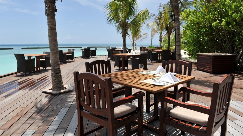 Komandoo Island Resort & Spa 010